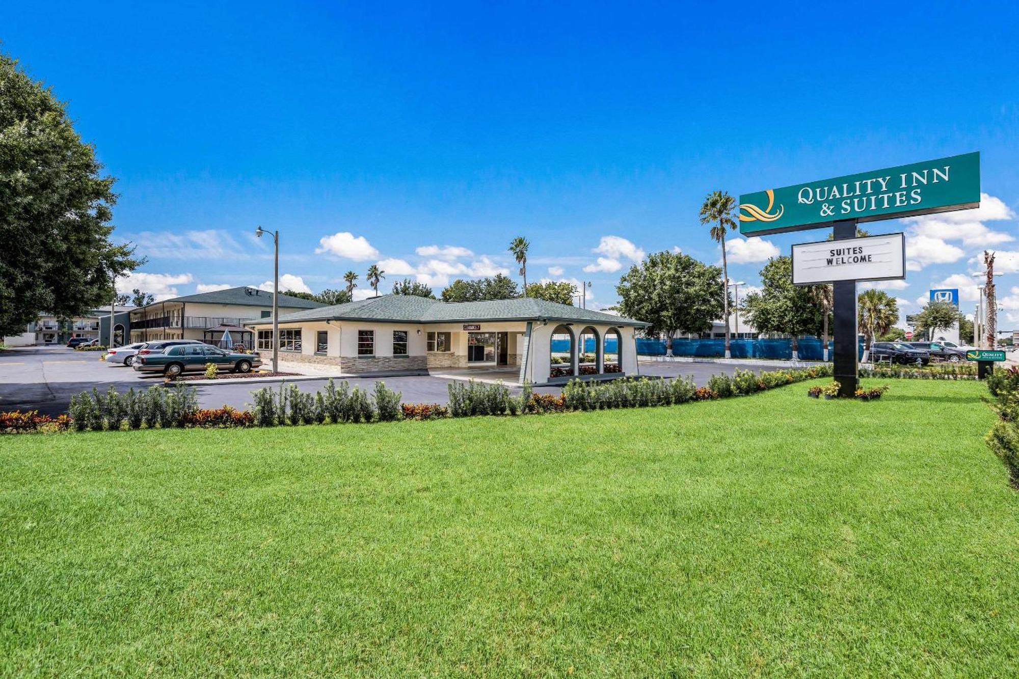 Quality Inn & Suites Downtown Orlando Exterior photo